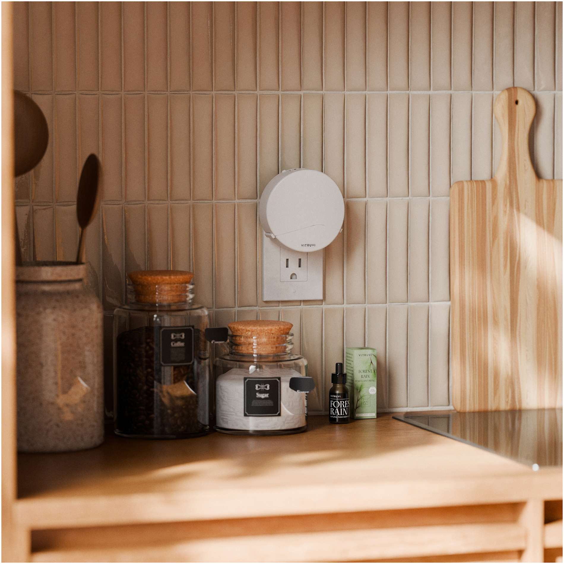Vitruvi Plug - In Wall Diffuser + 1 Oil Bundle - Etchified - Etchified - 1414-03WH